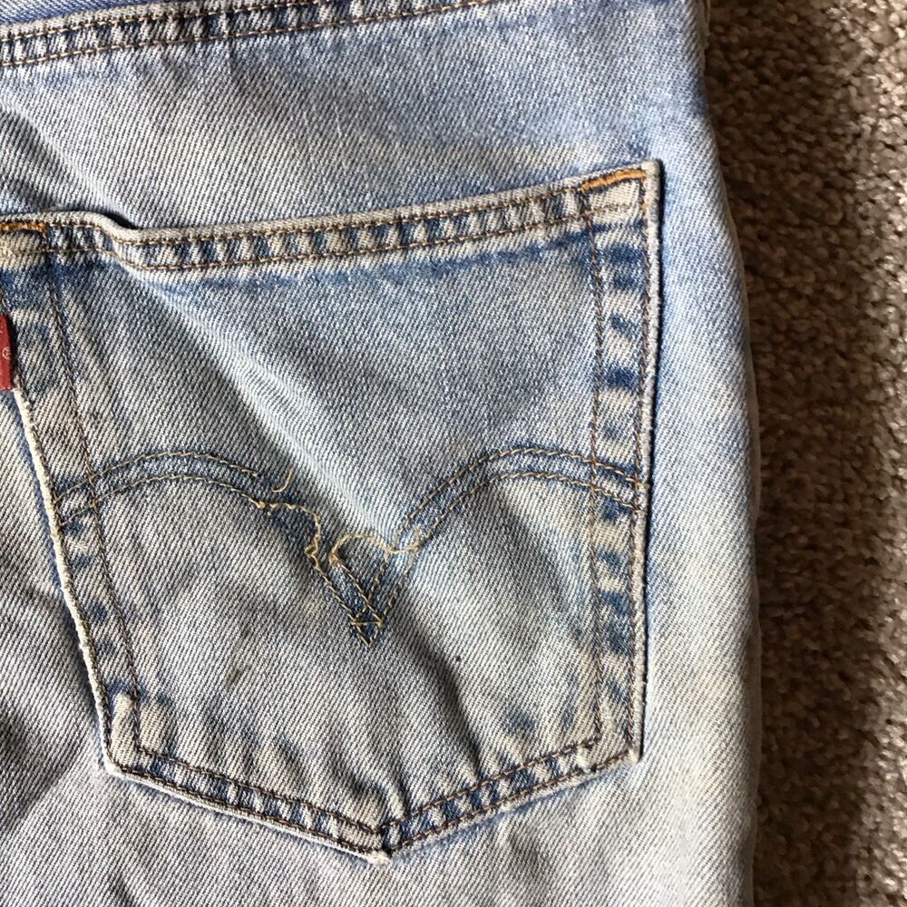 Vintage Levi’s 550 Relaxed Fit Jeans 36x36  Waist 36 Distressed Thrashed 90s Y2K - Picture 7 of 11